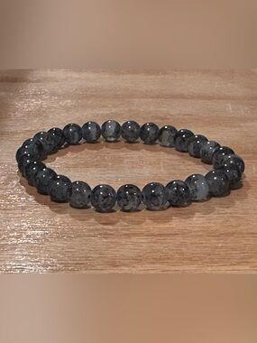 Gray Black Speckled Stone Beaded Stretch Bracelet